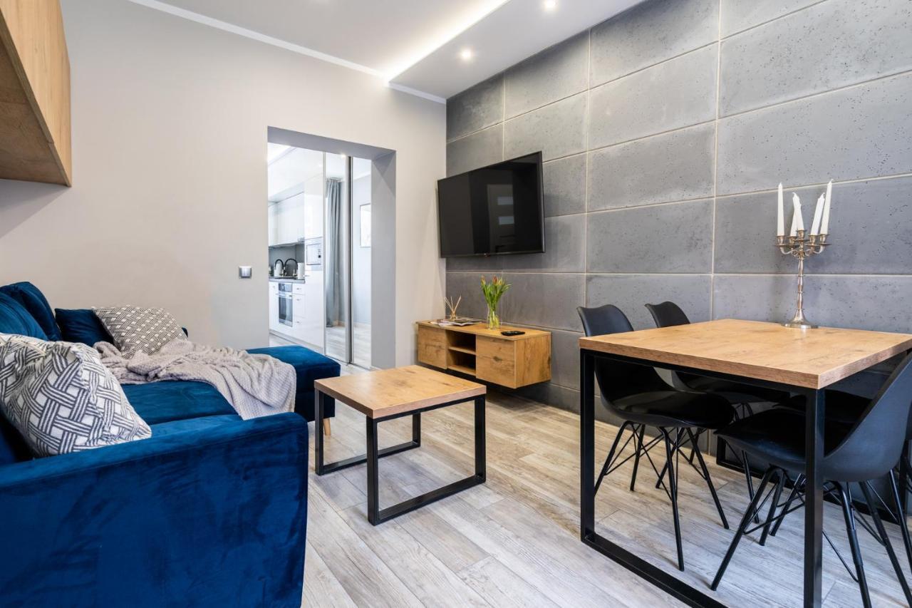 Apartment Arena Budget *