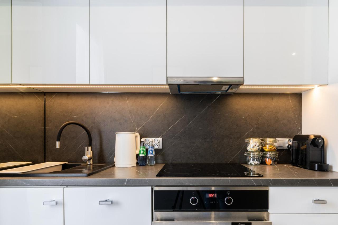 Arena Budget Apartment